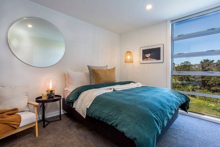 Photo of property in 8a Huka Road, Birkenhead, Auckland, 0626