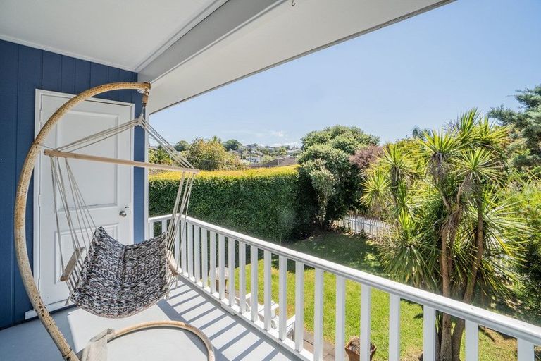 Photo of property in 2/132 Nile Road, Milford, Auckland, 0620
