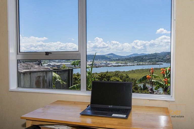 Photo of property in 50 George Point Road, Onerahi, Whangarei, 0110