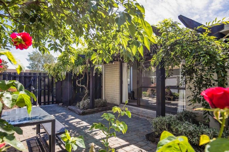 Photo of property in 74 Newnham Street, Rangiora, 7400