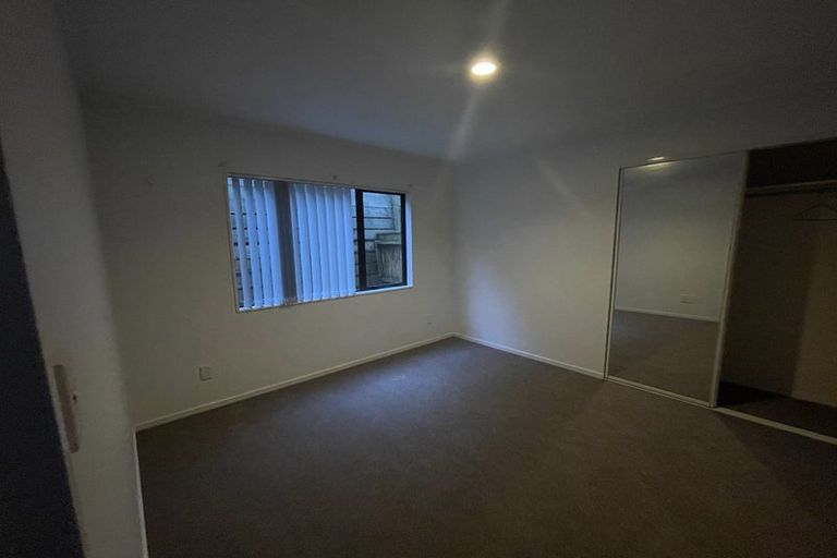Photo of property in 1/72 Derwent Street, Island Bay, Wellington, 6023