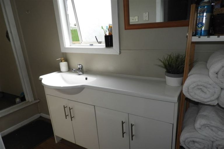 Photo of property in 1 Kiwi Street, Tokoroa, 3420