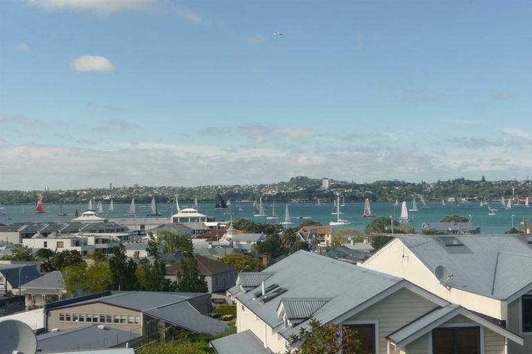 Photo of property in 2/9 Calliope Road, Devonport, Auckland, 0624