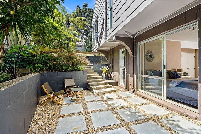 Photo of property in 22 Coromandel Crescent, Mairangi Bay, Auckland, 0630