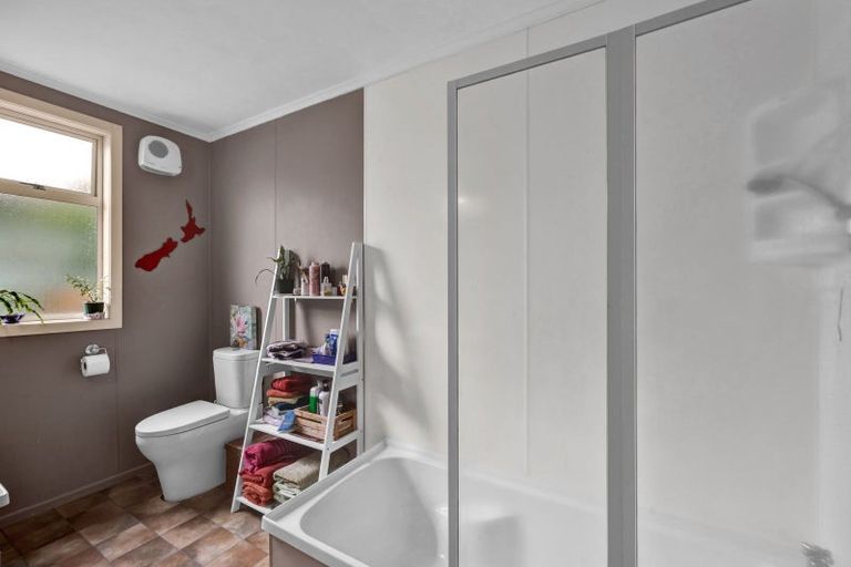 Photo of property in 10 Morrissey Street, Hawera, 4610