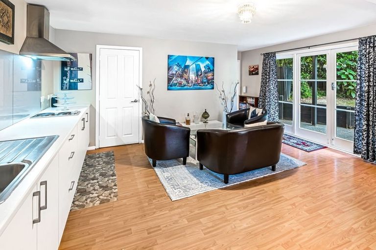Photo of property in 36 Hartley Terrace, Massey, Auckland, 0614