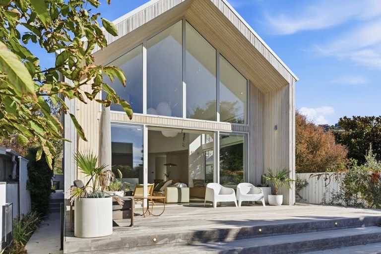 Photo of property in 41 Wiggins Street, Sumner, Christchurch, 8081