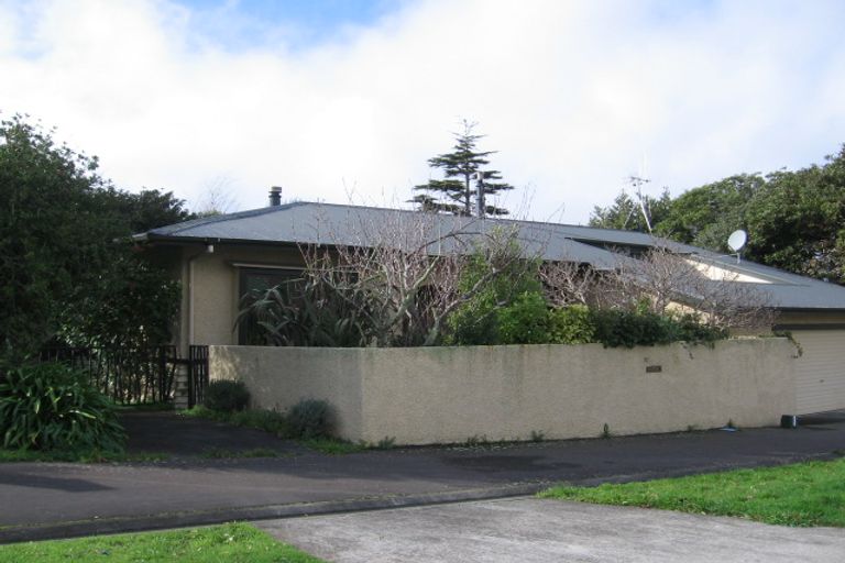 Photo of property in 24 Weston Avenue, Roslyn, Palmerston North, 4414