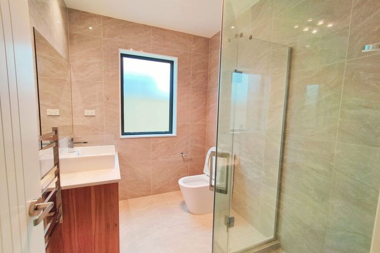 Photo of property in 4 Dungloe Avenue, Flat Bush, Auckland, 2019