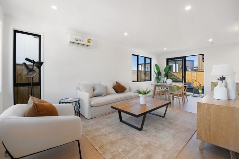 Photo of property in 15 Huru Road, Flat Bush, Auckland, 2019
