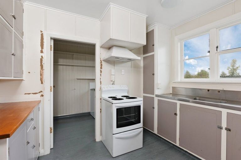 Photo of property in 9 Bray Street, Woolston, Christchurch, 8062