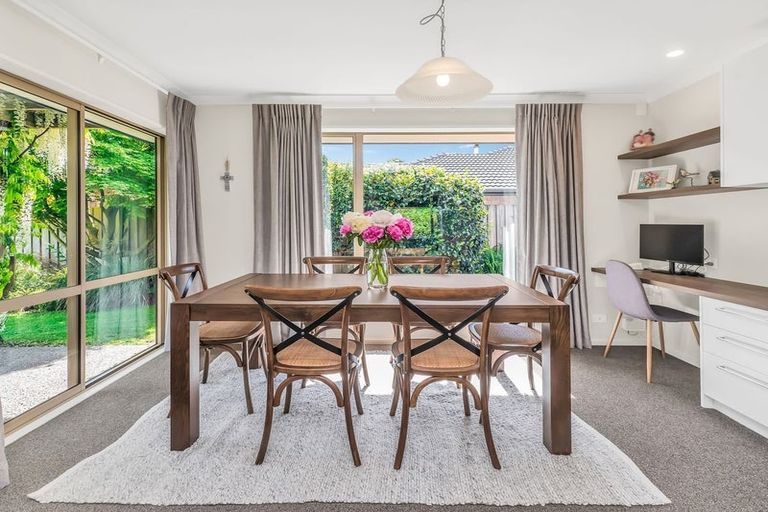 Photo of property in 18 Glenwood Drive, Prebbleton, 7604