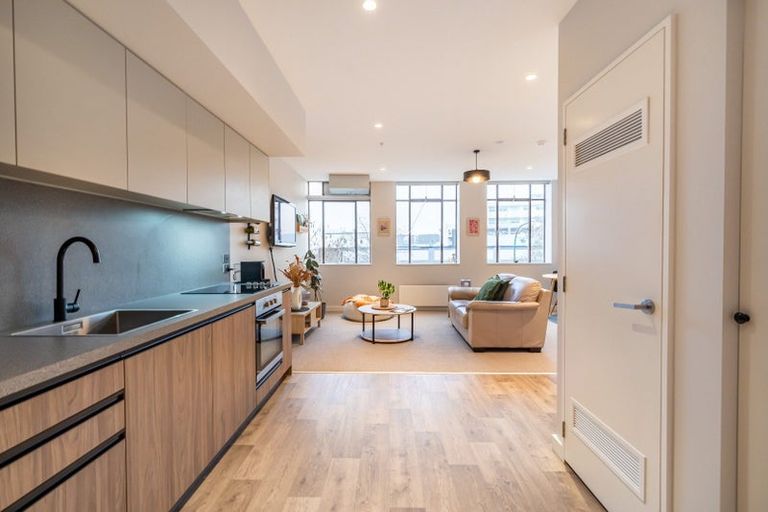 Photo of property in Unit 207,l2, 207/14 Laings Road, Hutt Central, Lower Hutt, 5010