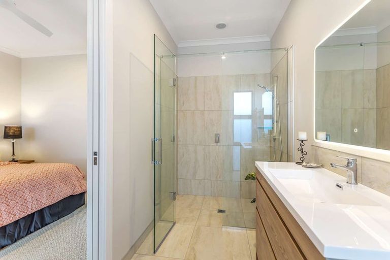 Photo of property in 168 Kupe Drive, Whitianga, 3510