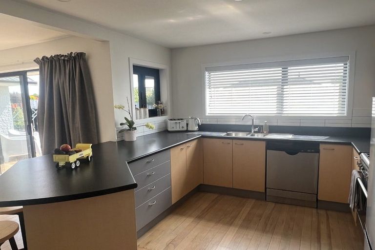 Photo of property in 13 Skerten Avenue, Hornby, Christchurch, 8042