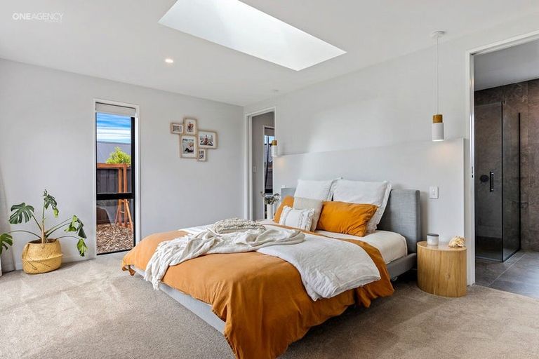 Photo of property in 12 Oakville Close, Rangiora, 7400