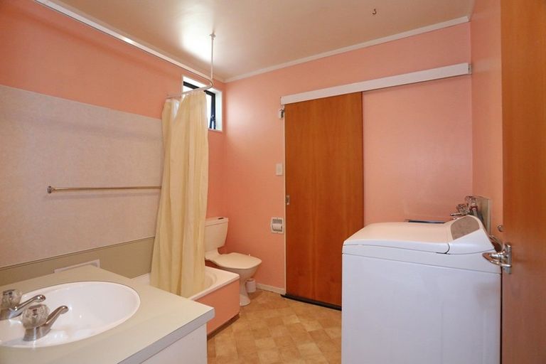 Photo of property in 3/21 Russell Street, Marton, 4710