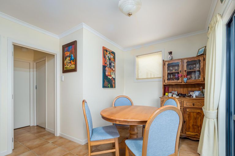 Photo of property in 20 Princes Street, Cambridge, 3434