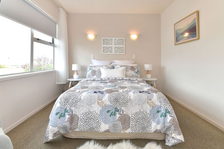 Photo of property in 4/416 Hibiscus Coast Highway, Orewa, 0931