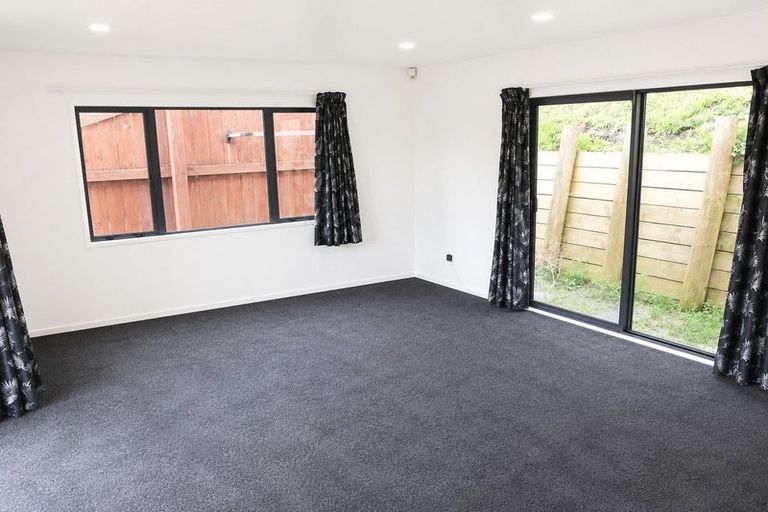 Photo of property in 14b Trinidad Crescent, Grenada Village, Wellington, 6037