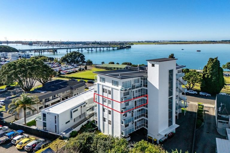 Photo of property in 3/22 Cliff Road, Tauranga, 3110