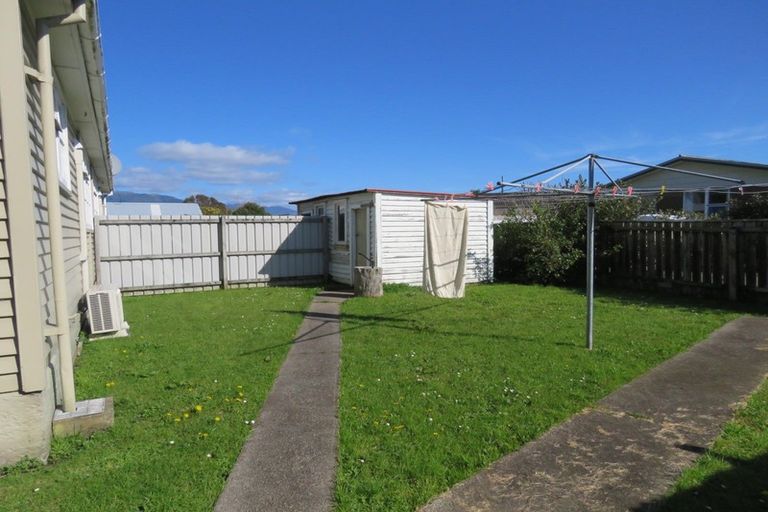 Photo of property in 48 Domett Street, Westport, 7825