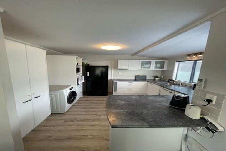 Photo of property in 12 Fresil Lane, Massey, Auckland, 0614