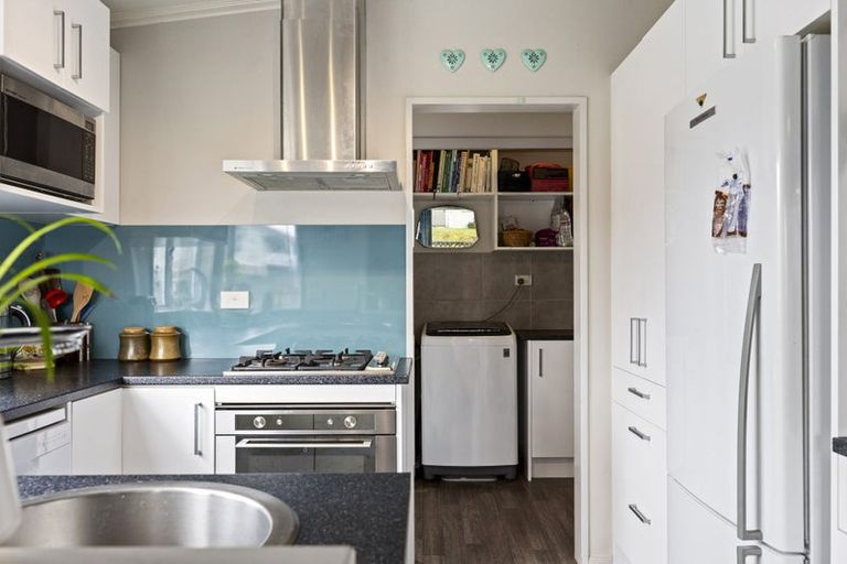 Photo of property in 6 Glengarry Place, Hilltop, Taupo, 3330