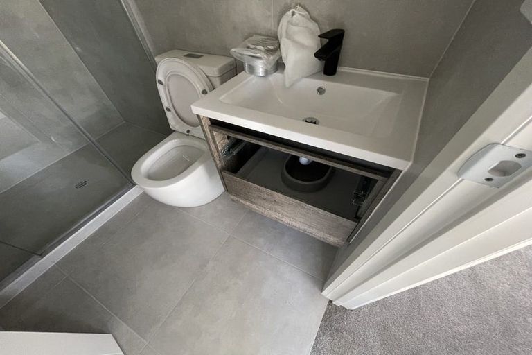 Photo of property in 12e Sea Spray Drive, Bucklands Beach, Auckland, 2012