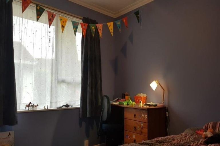 Photo of property in 4 Lydbury Place, Parklands, Christchurch, 8083