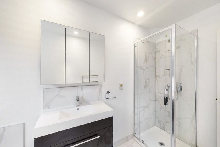 Photo of property in 65 Nevay Road, Miramar, Wellington, 6022