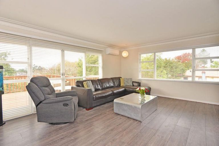 Photo of property in 273 Henderson Valley Road, Henderson, Auckland, 0612