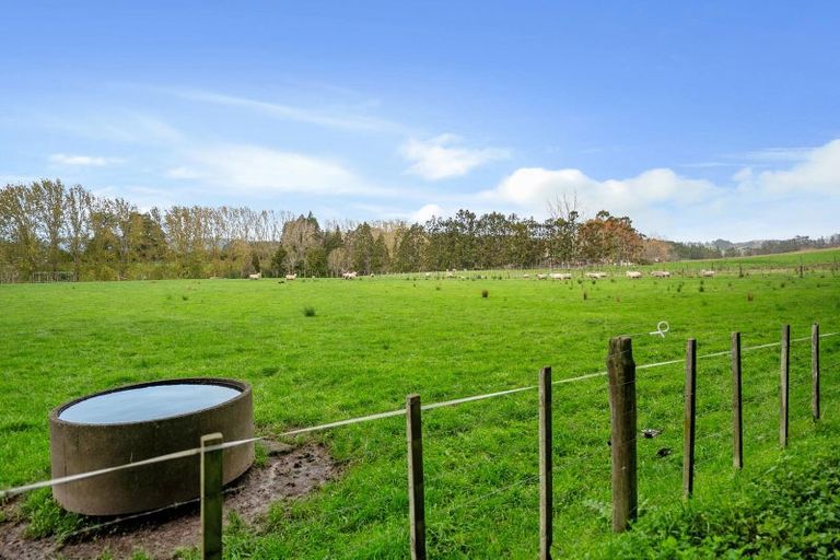 Photo of property in 19 Valley Road, Waitoki, Kaukapakapa, 0871