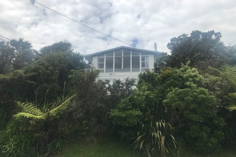 Photo of property in 9 Versailles Street, Karori, Wellington, 6012