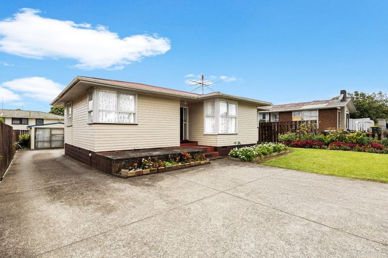 Photo of property in 52 Friesian Drive, Mangere, Auckland, 2022