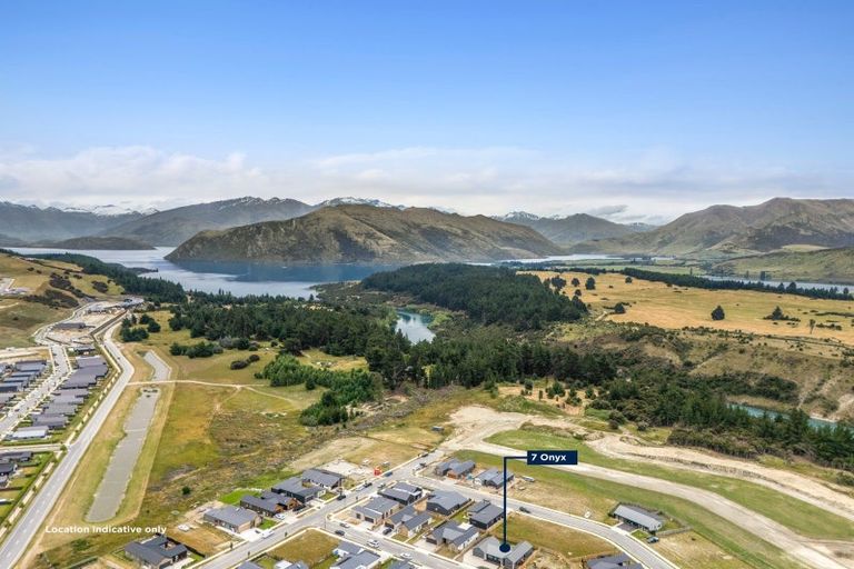 Photo of property in 7 Onyx Street, Albert Town, Wanaka, 9305