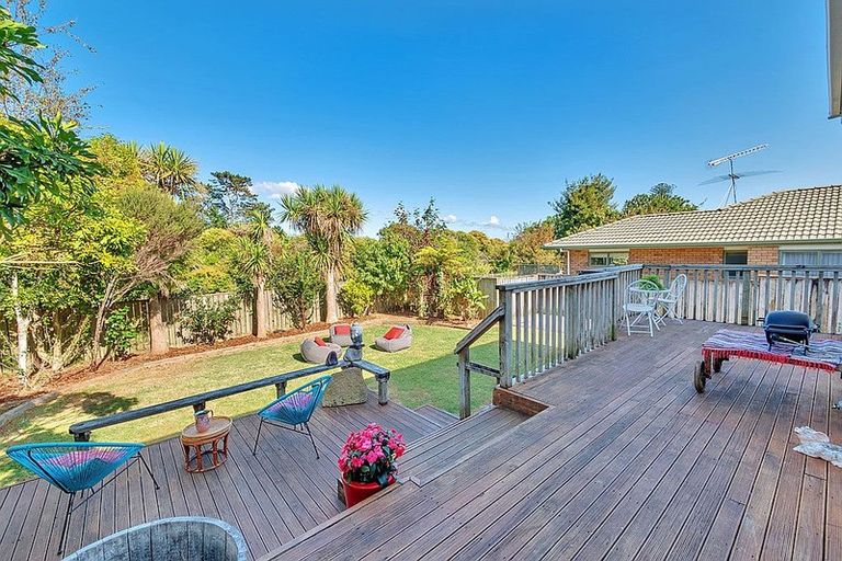 Photo of property in 23 Kowhai Street, Helensville, 0800