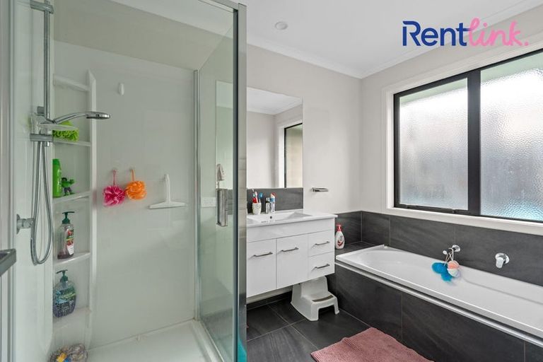 Photo of property in 11 Clover Lane, Pyes Pa, Tauranga, 3112