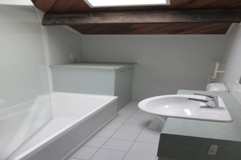 Photo of property in Metro Apartments, 22/220u Thorndon Quay, Pipitea, Wellington, 6011
