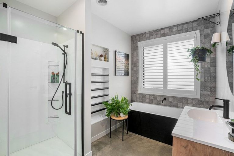 Photo of property in 89 Infinity Drive, Wanaka, 9305