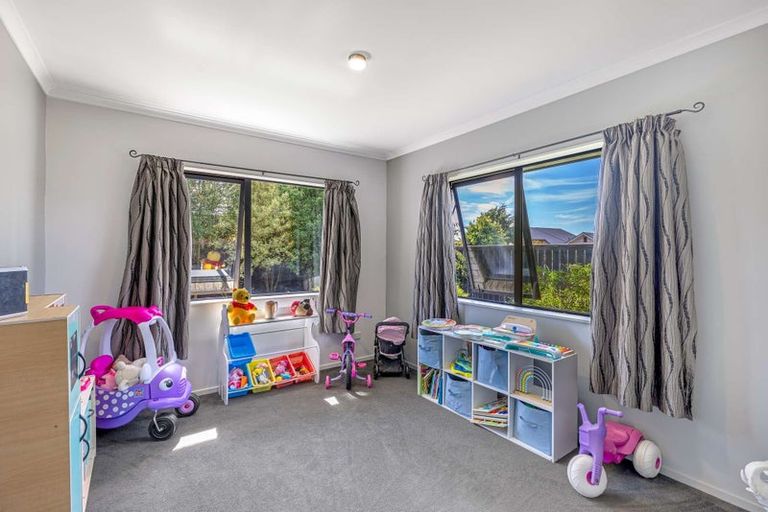 Photo of property in 47 Overbury Crescent, Rolleston, 7614