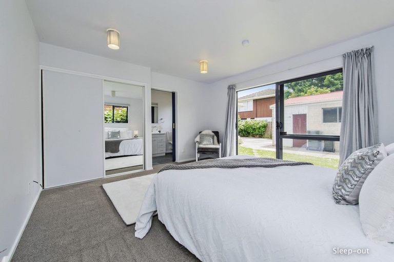 Photo of property in 10 Radbrook Street, Avonhead, Christchurch, 8042