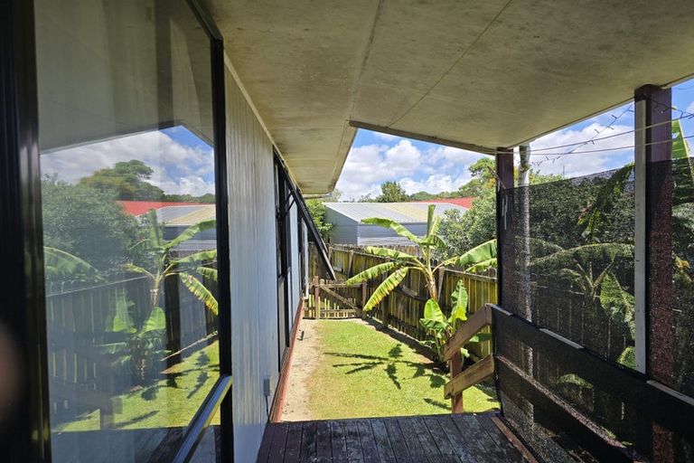 Photo of property in 1/15 Starforth Place, Henderson, Auckland, 0612