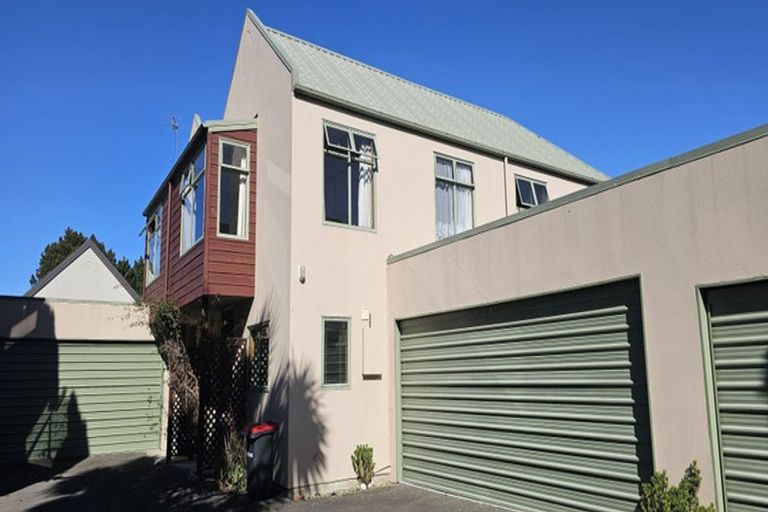 Photo of property in 15 Brockworth Place, Riccarton, Christchurch, 8011