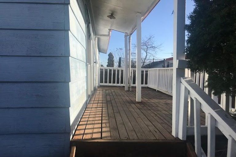 Photo of property in 2/7 Constance Place, Clover Park, Auckland, 2019