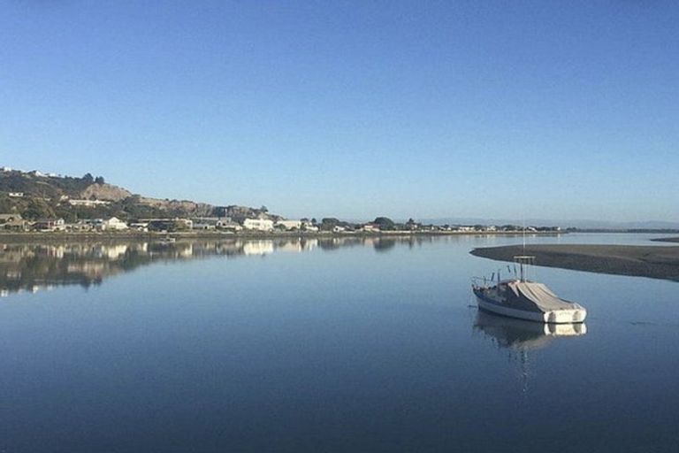 Photo of property in 27 James Street, Redcliffs, Christchurch, 8081