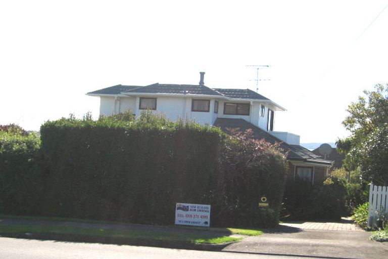 Photo of property in 9c Takutai Avenue, Bucklands Beach, Auckland, 2012