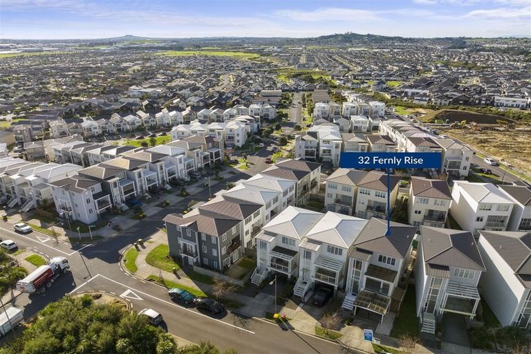 Photo of property in 32 Fernly Rise, Flat Bush, Auckland, 2019