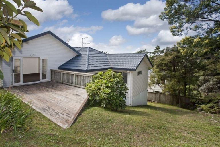 Photo of property in 2/48 Noeleen Street, Glenfield, Auckland, 0629