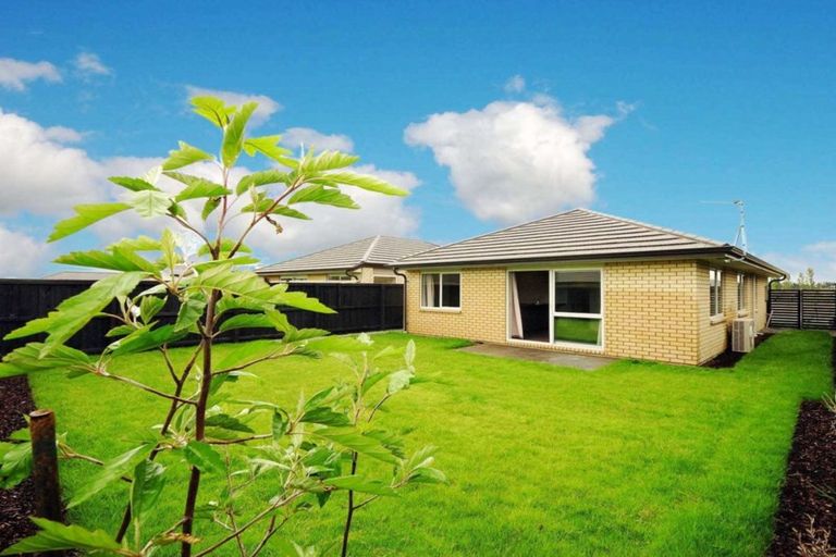 Photo of property in 21 Ragley Way, Rolleston, 7615